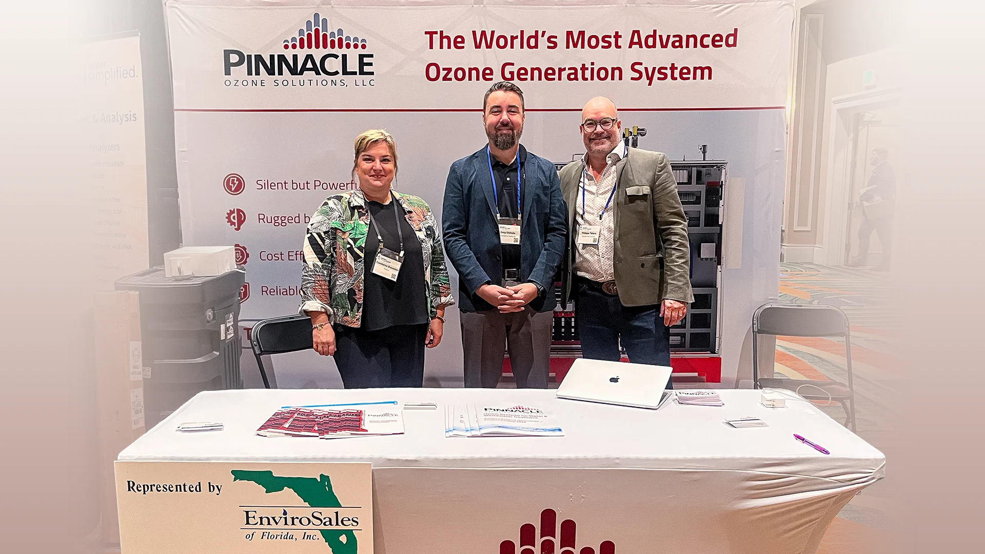 Clean Water in Sustainable Aquaculture: A pristine aquaculture system showcasing how ozone technology enhances water quality, supporting healthy aquatic life. Crystal-clear water in a sustainable aquaculture system, highlighting improved water quality and aquatic life health with ozone technology.